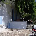 Dionysia * Kéfalos