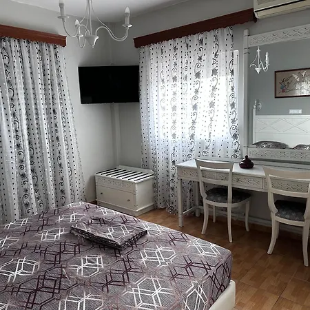Dionysia Apartment *