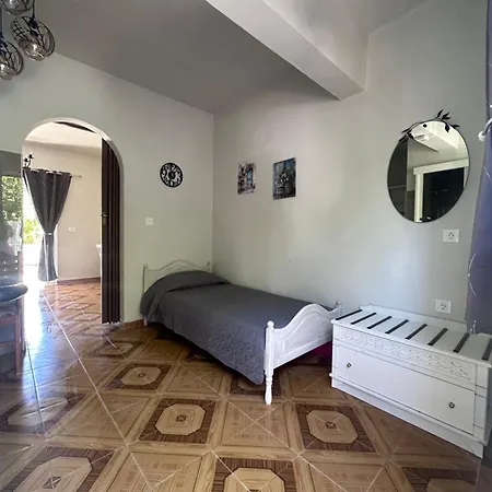 Dionysia Apartmán *