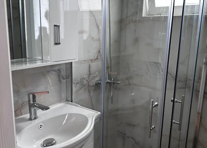 Dionysia شقة Kéfalos