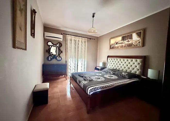 Dionysia Apartment *